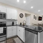 Spring Special No Dog Fee New Listing No Steps King Beds