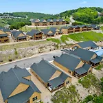 New Log Cabin, Free Local Attraction Tickets Daily, Ozark Views, Cmty Amenities!