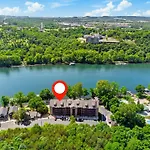 Lake Taneycomo Views-Near Branson Landing-Cmty Outdoor Pool-Free Tickets-Elevator!