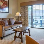Enjoy Branson In A Great 1Bd Condo With Resort Amenities Including Mini-Golf