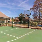 Enjoy Branson In A Great 1Bd Condo With Resort Amenities Including Mini-Golf