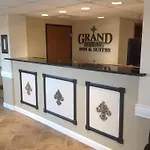 Grand View Inn & Suites