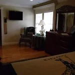 The Branson House (Adults Only)