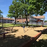 Twelve Oaks Inn