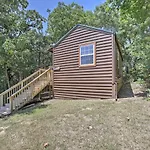 Cozy Branson Cabin Near Table Rock Lake!