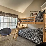 Lakefront Branson Getaway Near Marina And Fishing!