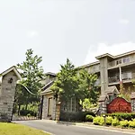 Great Rock Resort At Branson