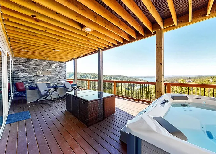 Lake Point Lodge