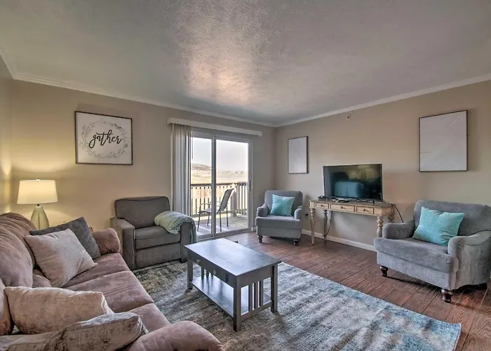 Branson Escape With Shared Pool, 5 Mi To Lake!