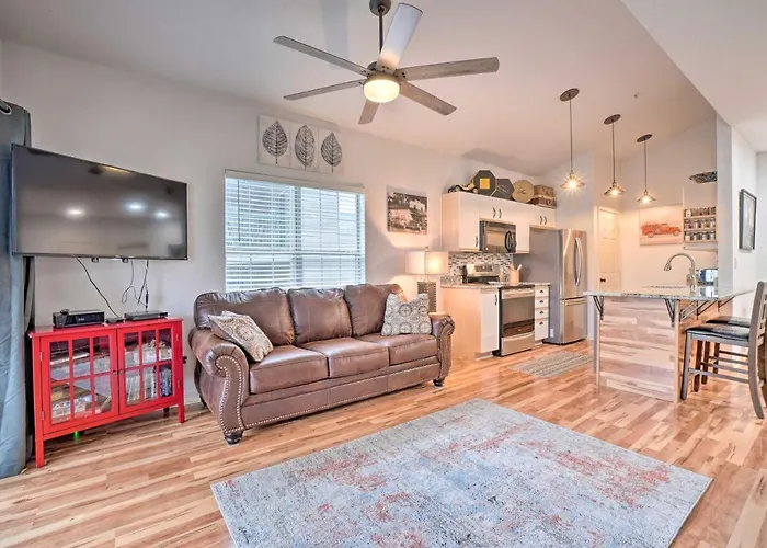 Serene Branson Penthouse With Resort Access And Views!