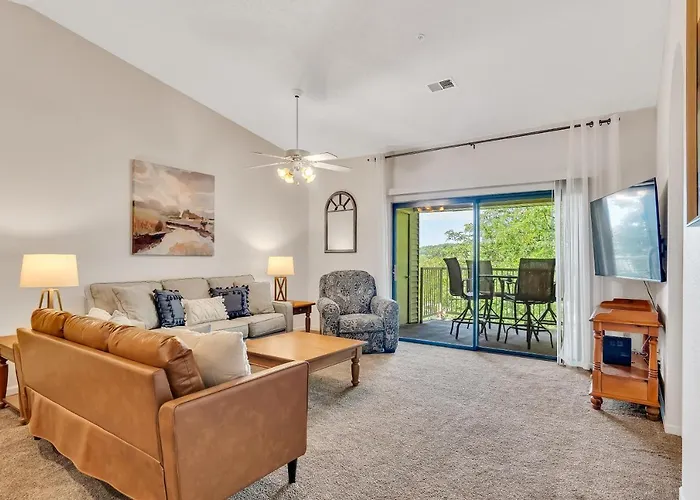 Suite Spot At The Foothills Condo