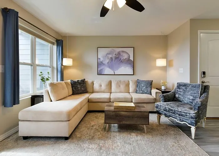 Branson\'S Newest Gem: City View Condo,Patio & Pool