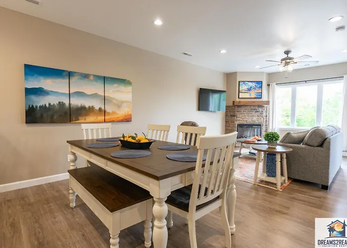 New Build - Walk-In 3Br Condo With Arcade Game - Free Attraction Tickets Included -- Fhg-207