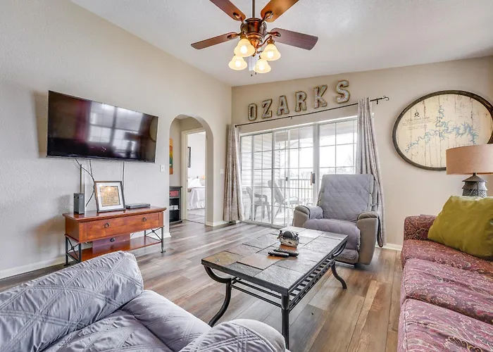 Lovely Branson Condo On-Site Golf And Fishing