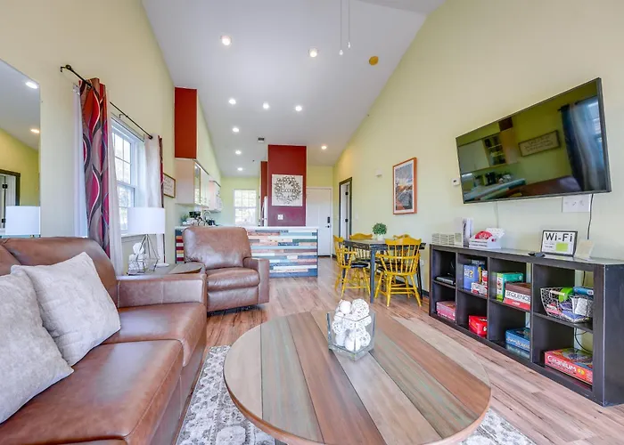 Vibrant Holiday Hills Resort Condo With Balcony
