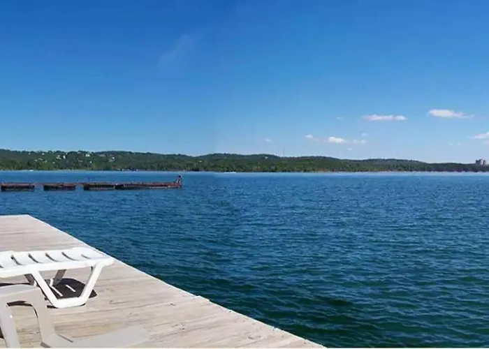 Indian Point Condo #18 At Tribesman Resort On Table Rock Lake Near Silver Dollar City, Branson