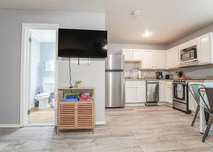 Indian Point Condo #16 At Tribesman Resort On Table Rock Lake Near Silver Dollar City, Branson