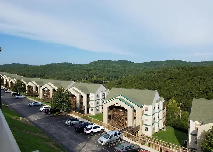 No Steps Eagles Nest Condo With Pool And Hot Tub And Lake Views Next To Sdc
