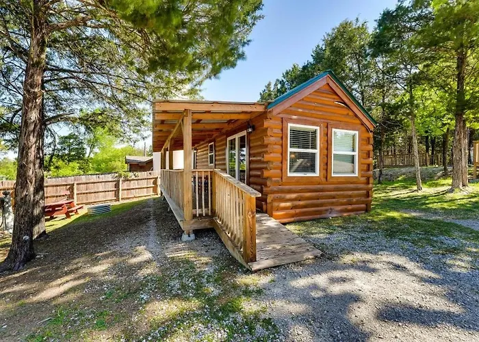Indian Point Cabin 2 Near Sdc, Branson, And Table Rock Lake