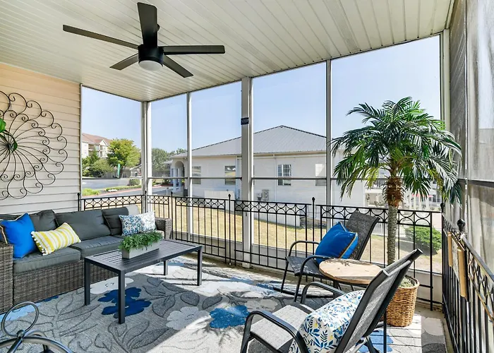 Condo With Pool About 2 Mi To Table Rock Lake!