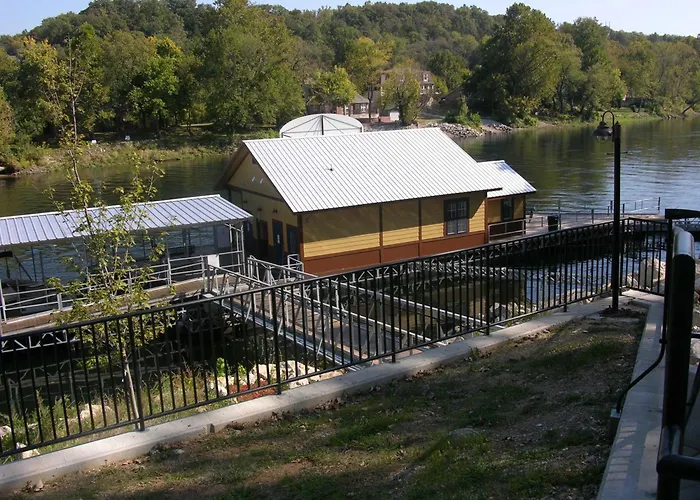 Tuscany On Taneycomo Condo