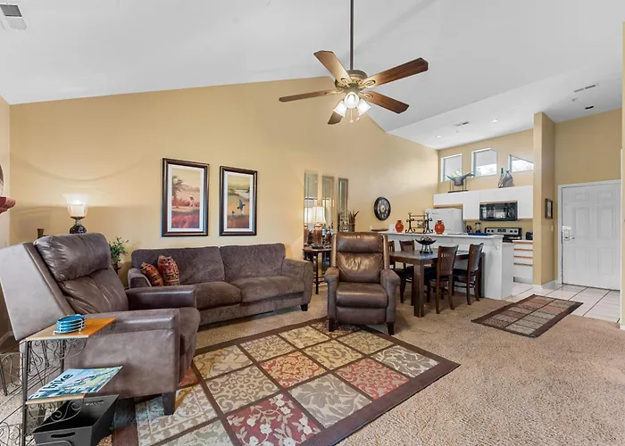 Nature\'S Mix Condo