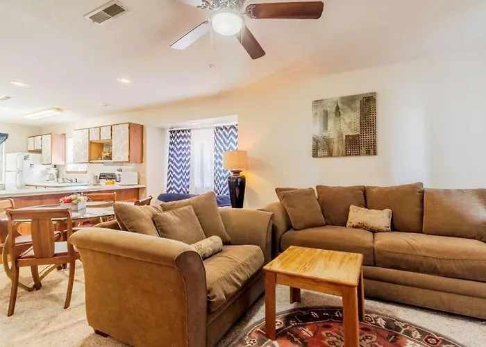 Walk-In Eagles Nest Condo With Pool And Hot Tub Near Silver Dollar City