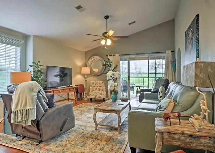 Holiday Hills Resort Condo 3 Mi To Branson Strip!