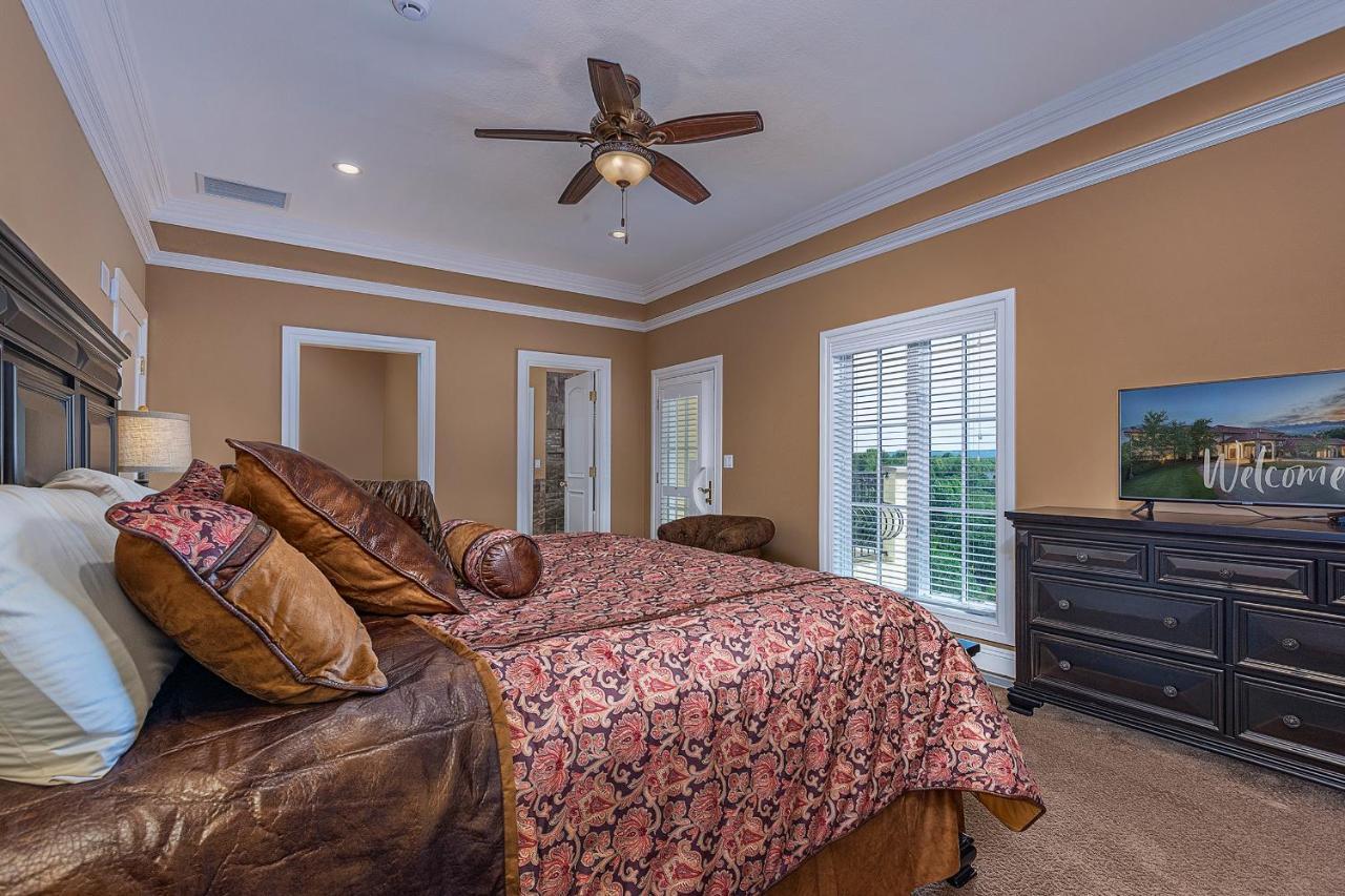 17500sqft Private Estate Indoorpool Hottub Big Lakeview Tennis Court Theater Sdc Holiday home *