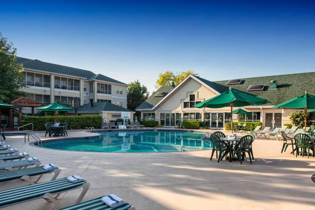 Spacious In Heart Of 2br Standard