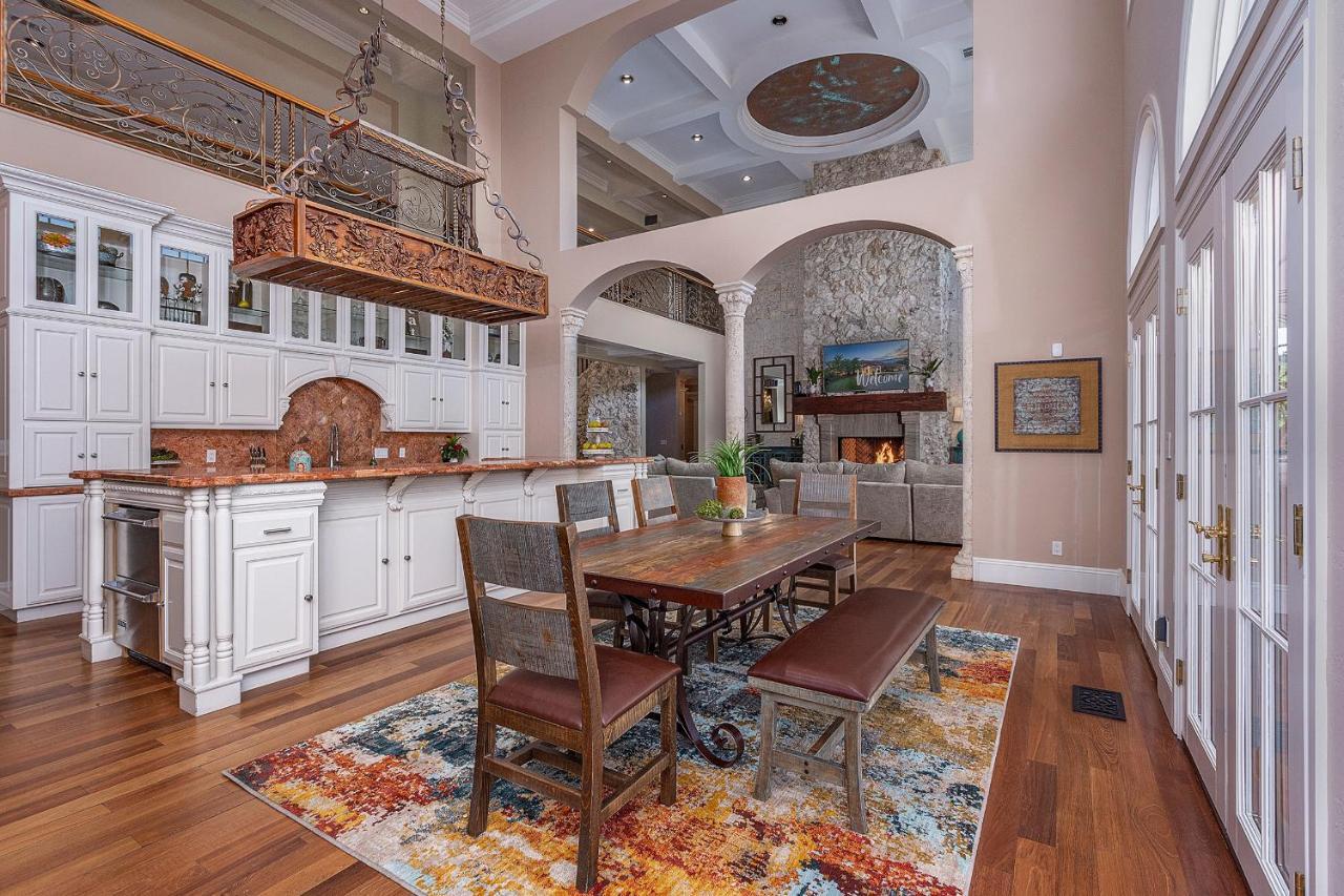 17500sqft Private Estate Indoorpool Hottub Big Lakeview Tennis Court Theater Sdc Holiday home