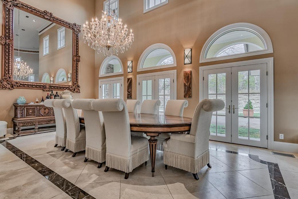 Holiday home 17500sqft Private Estate Indoorpool Hottub Big Lakeview Tennis Court Theater Sdc *