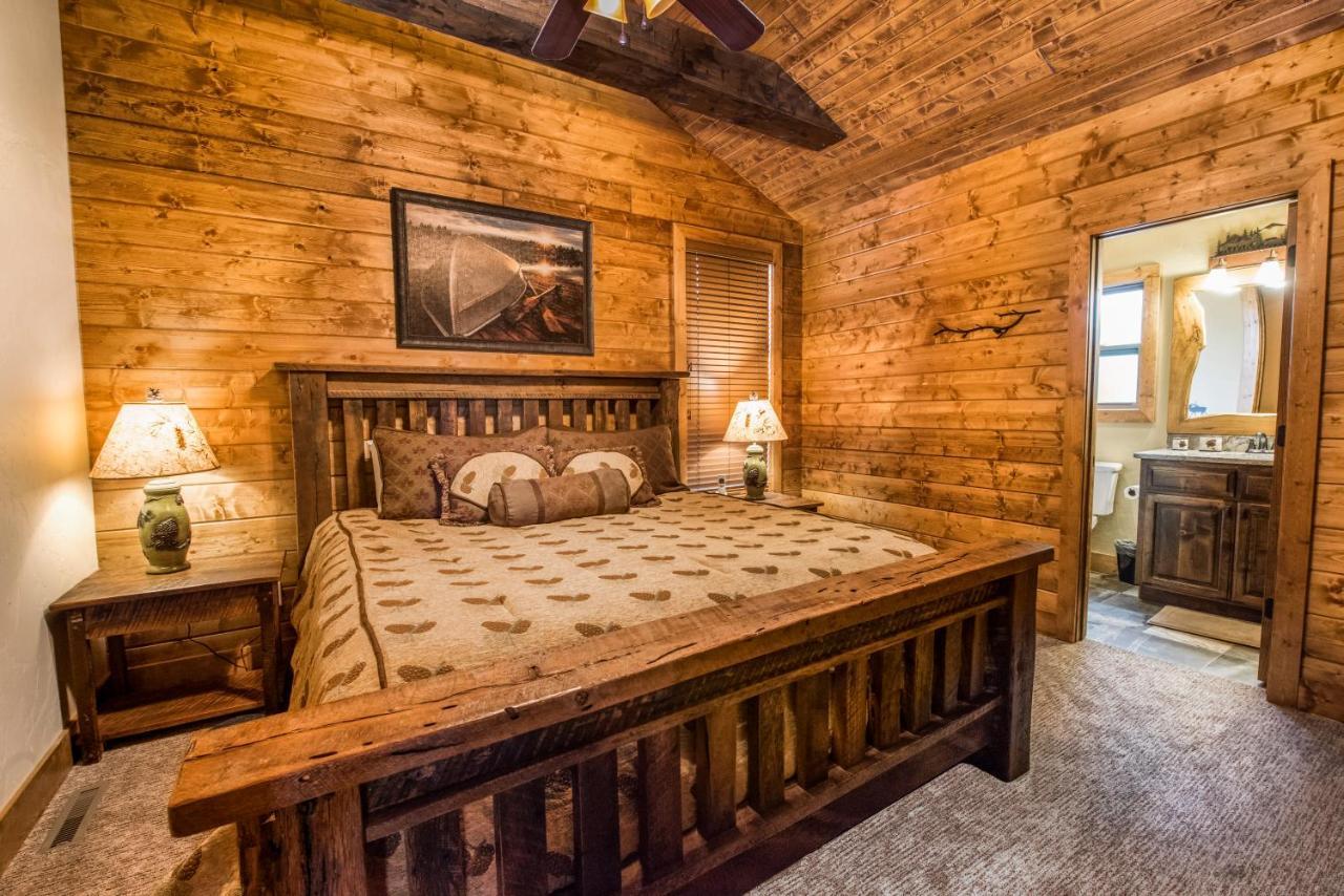 Watermill Cove 8bed Lakefront Pool Lazy River 2 Miles To Sdc Dock Holiday home