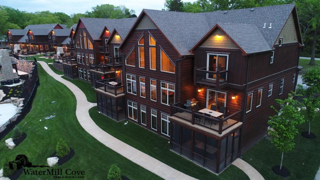 Luxury Lakefront 2mi To Silver Dollar Pool Theatre Kayaks
