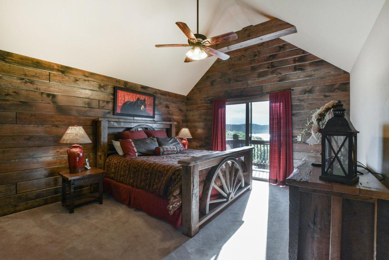 Luxury Lakefront 2mi To Silver Dollar Pool Theatre Kayaks Branson