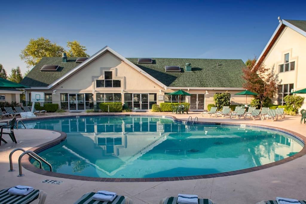 Holiday home Spacious In Heart Of 2br Standard Branson