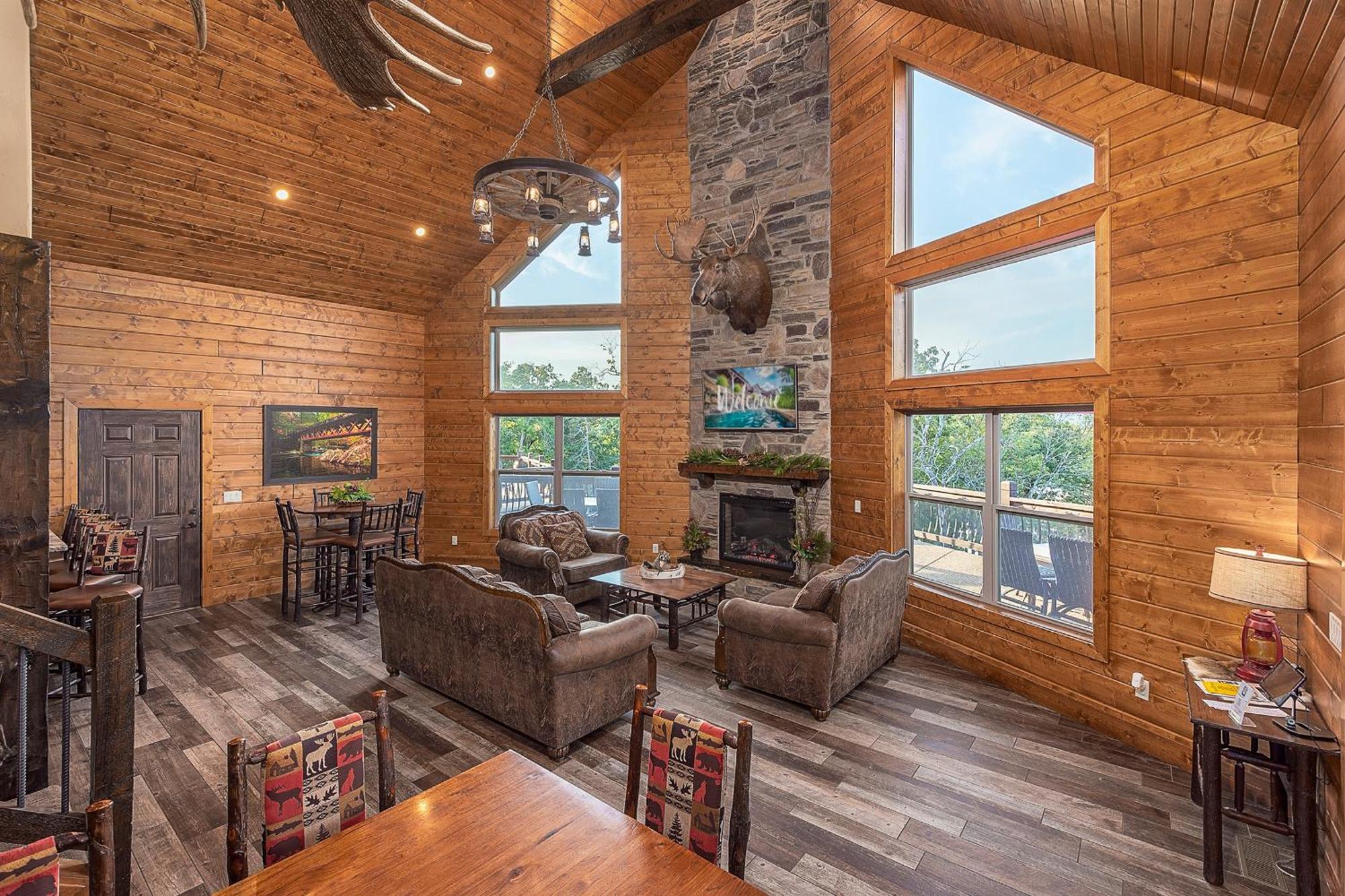Watermill Cove Luxury 8bed 8ba Lakefront Huge Pool 2 Miles To Sdc Minigolf Branson