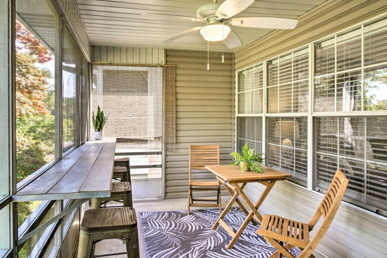 Apartment Modern Escape With Lake Taneycomo Views!