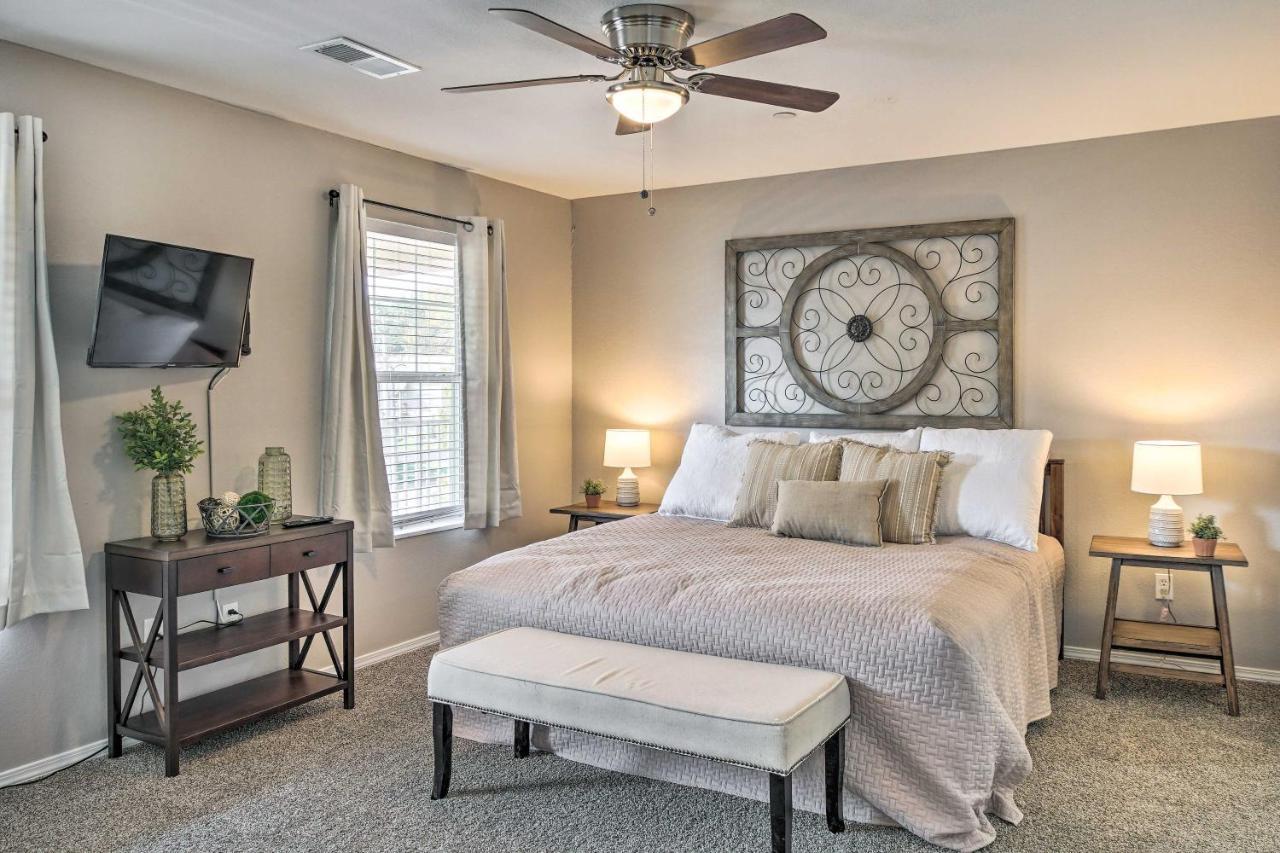 Modern Escape With Lake Taneycomo Views! *