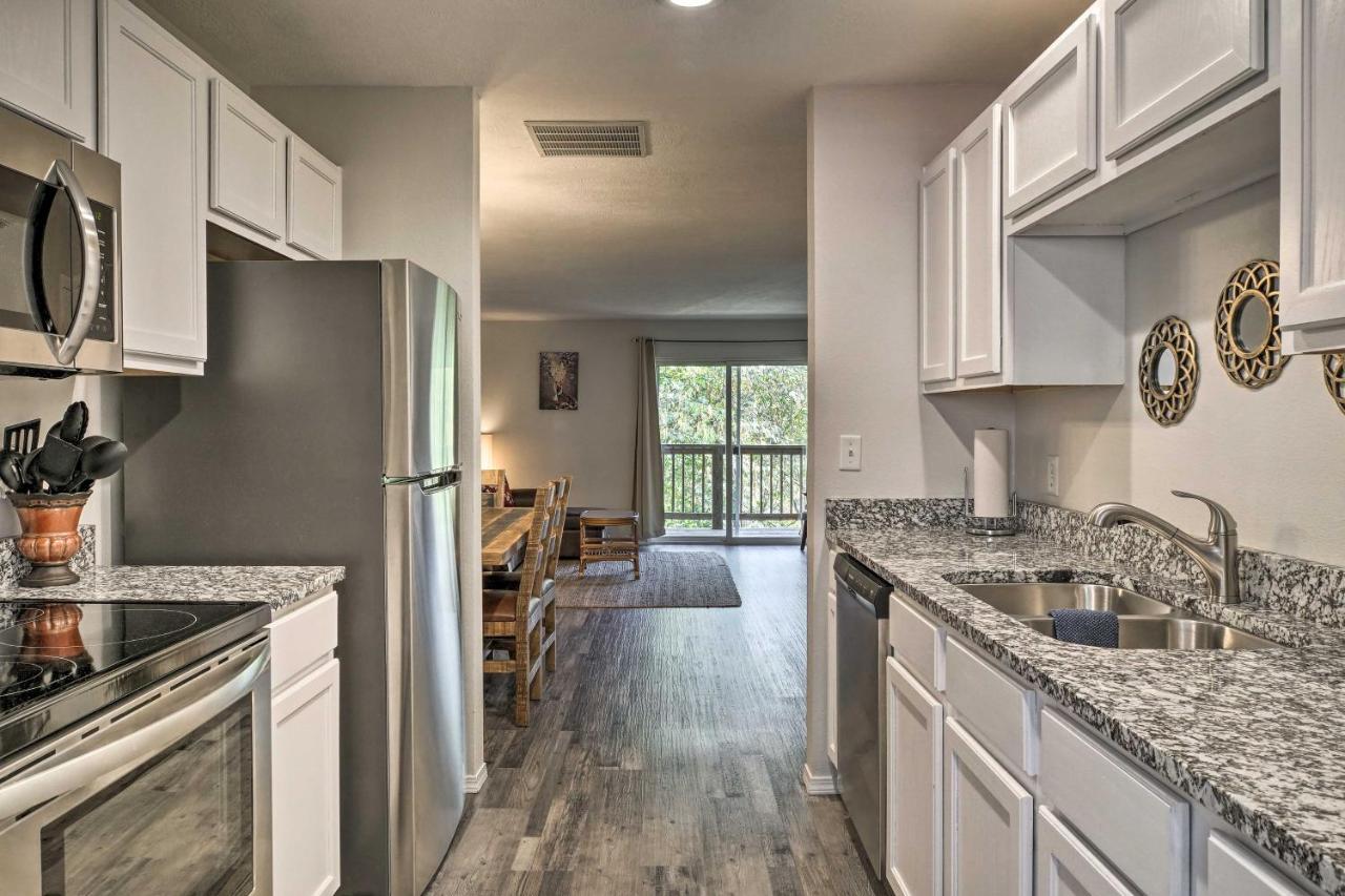 Centrally Located Brandon With Pool Access Branson