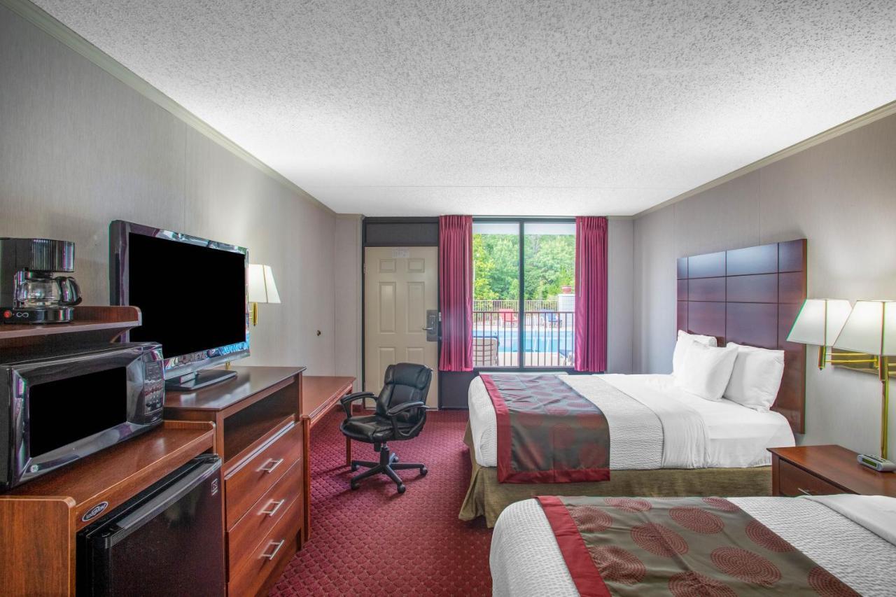 Ramada By Wyndham Motel Branson