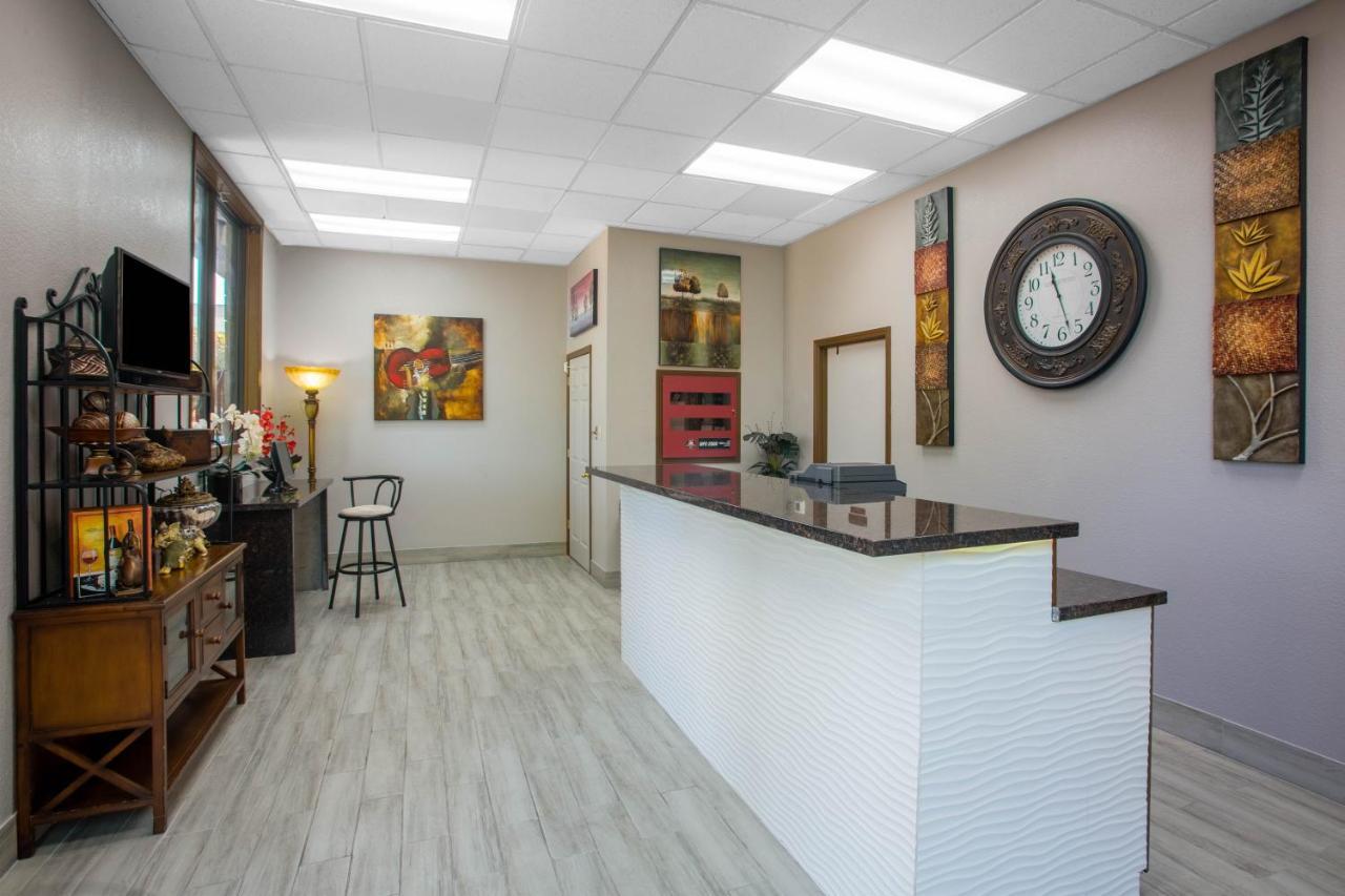 Ramada By Wyndham Motel