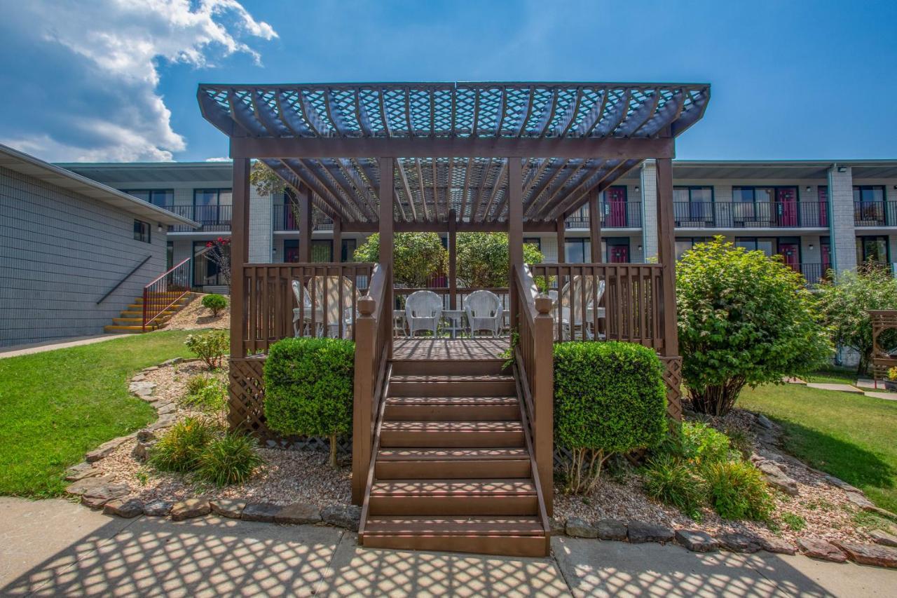 Ramada By Wyndham 3*