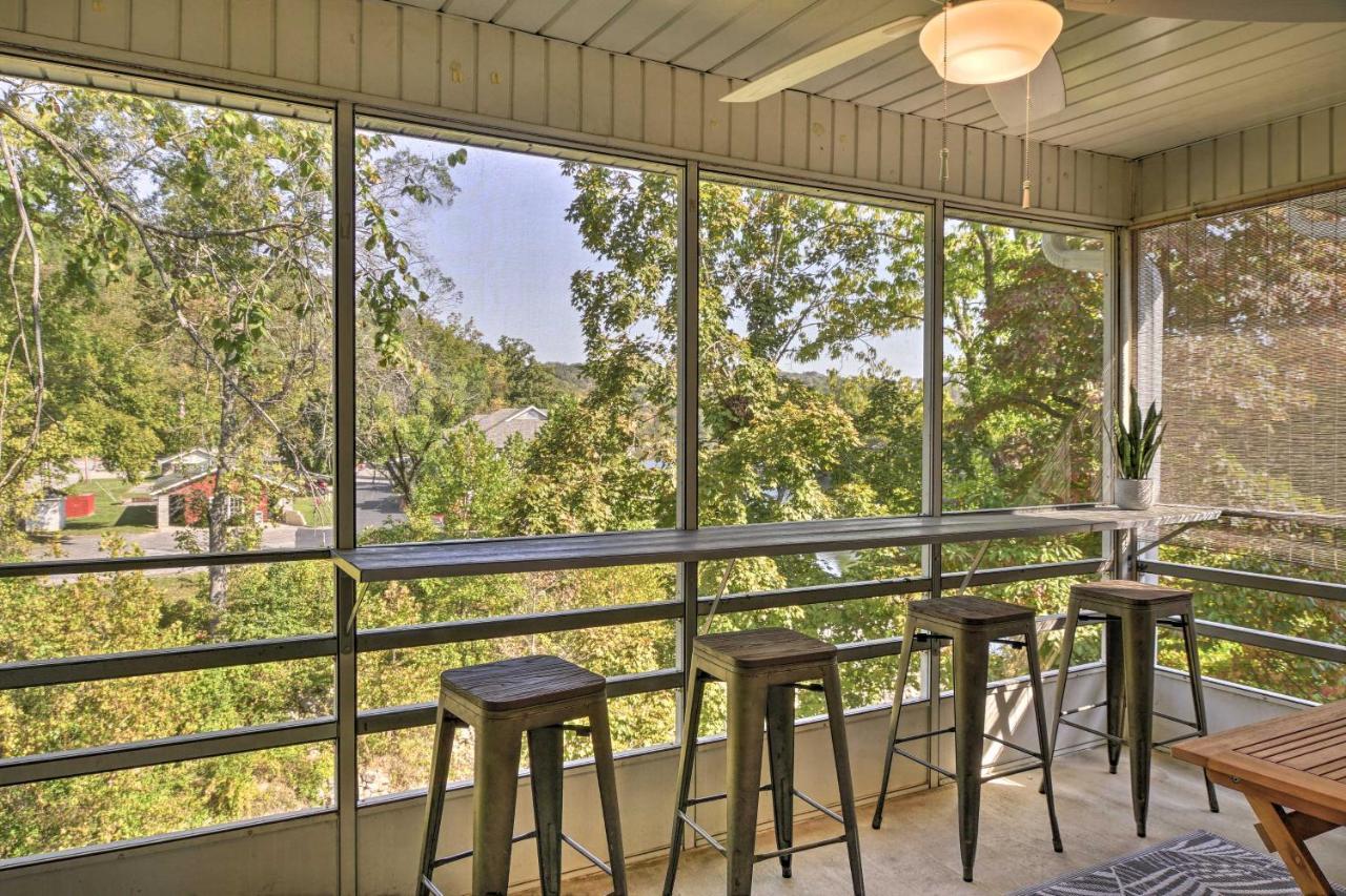 Modern Escape With Lake Taneycomo Views! Apartment