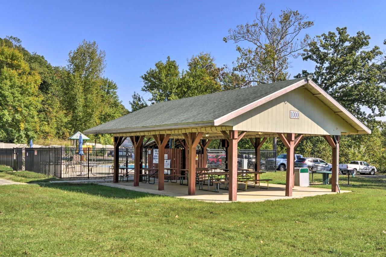 Modern Escape With Lake Taneycomo Views! Branson