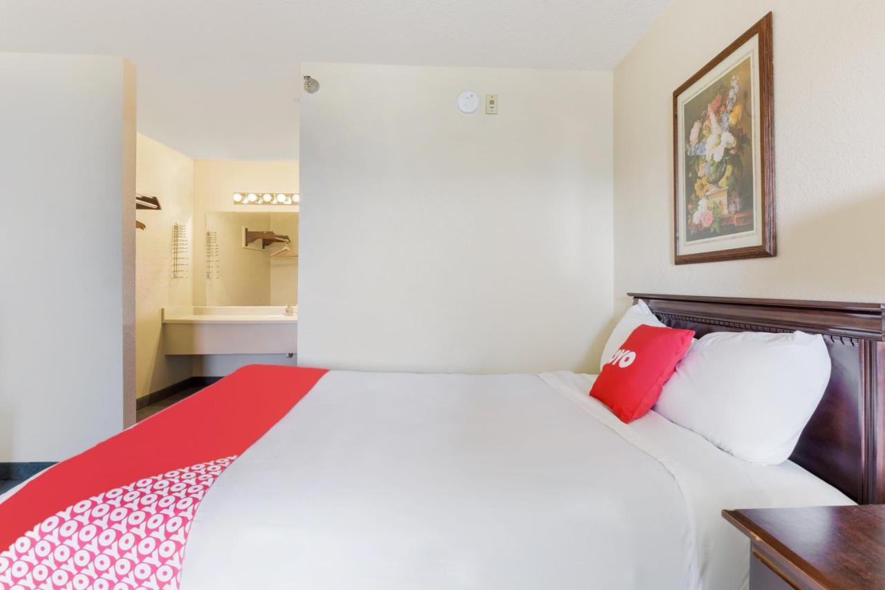 Oyo Hotel Branson Victorian Palace Branson