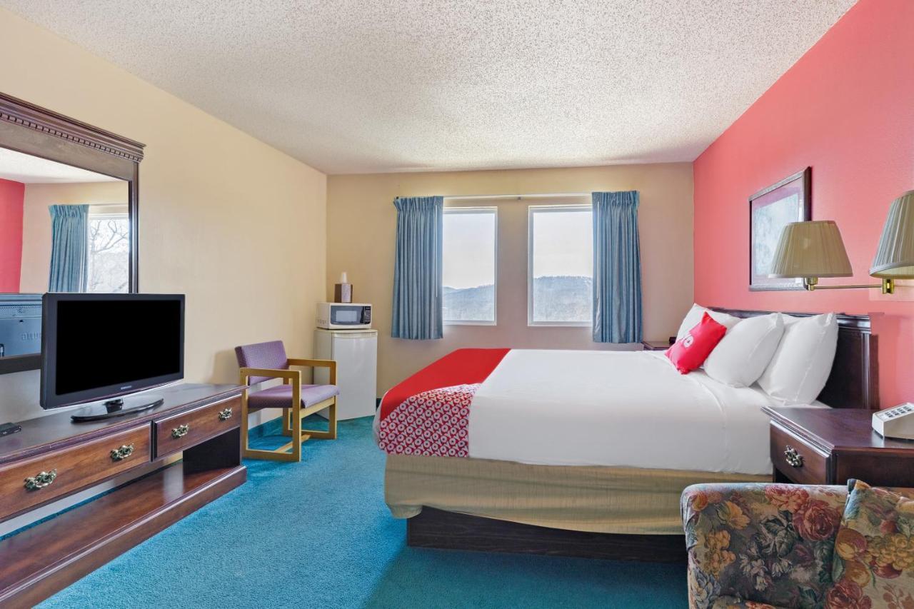 Oyo Hotel Branson Victorian Palace Hotel Branson