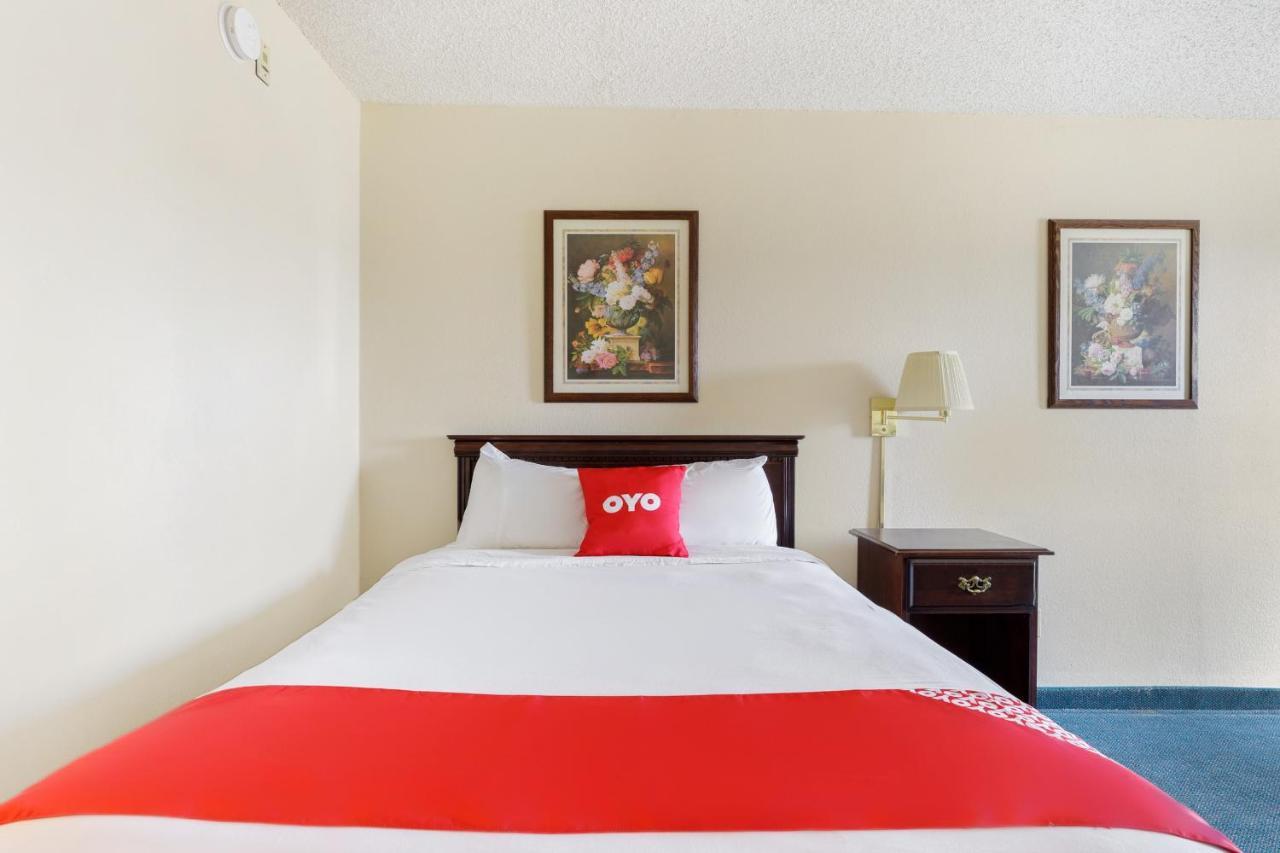 Oyo Hotel Branson Victorian Palace Hotel Branson