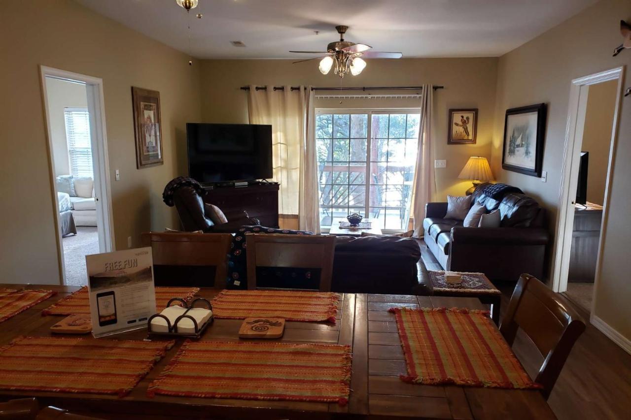 Indian Point 3 King Bedrooms Holiday home Branson