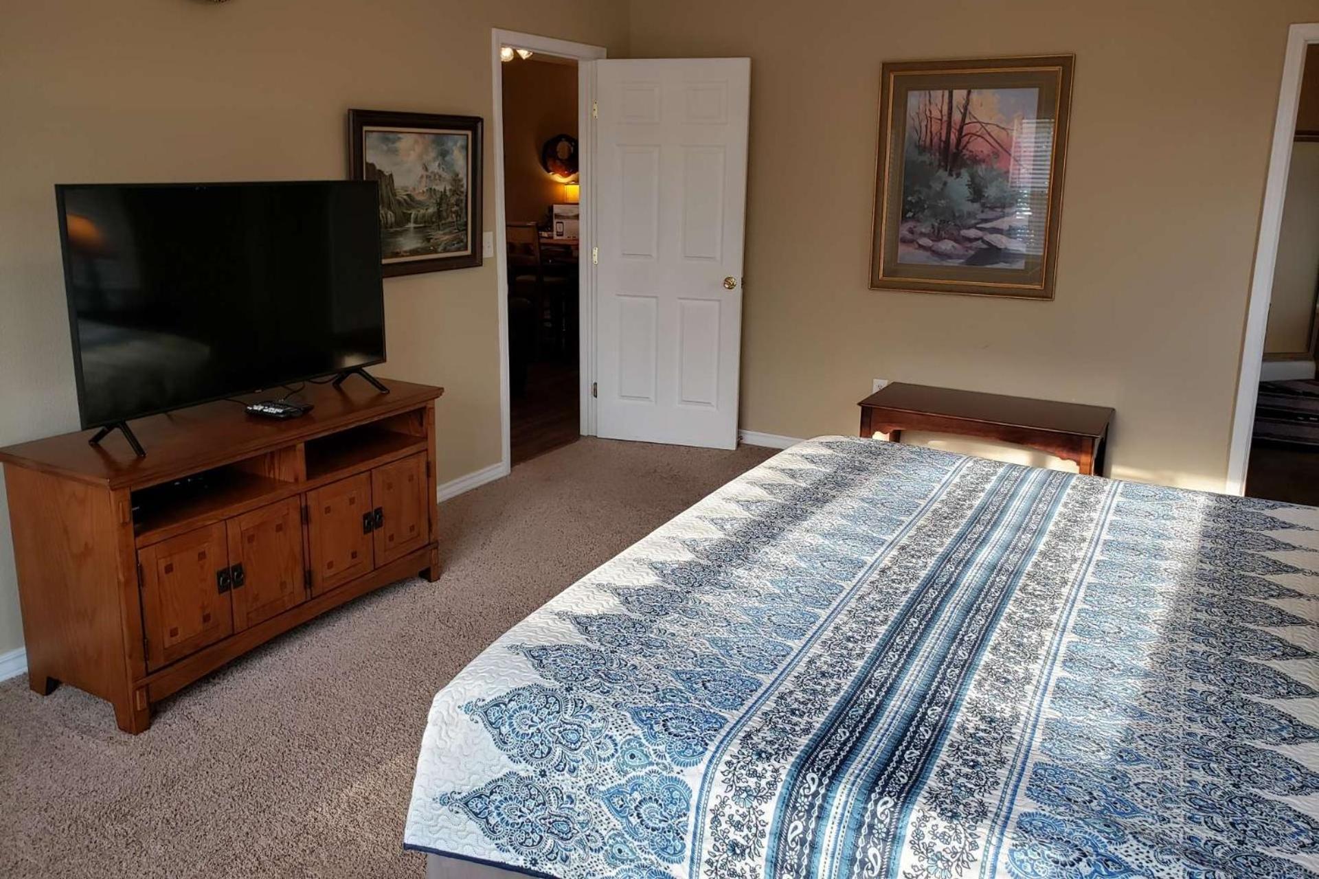 Indian Point 3 King Bedrooms * Branson